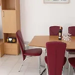 Alba *